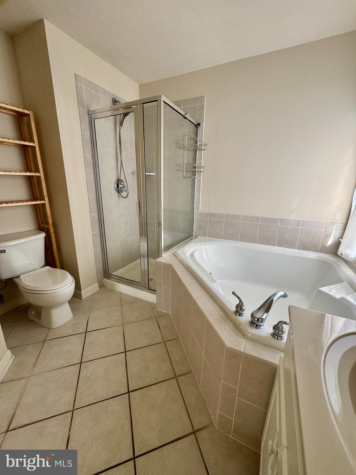 FALLSGROVE - Residential Lease