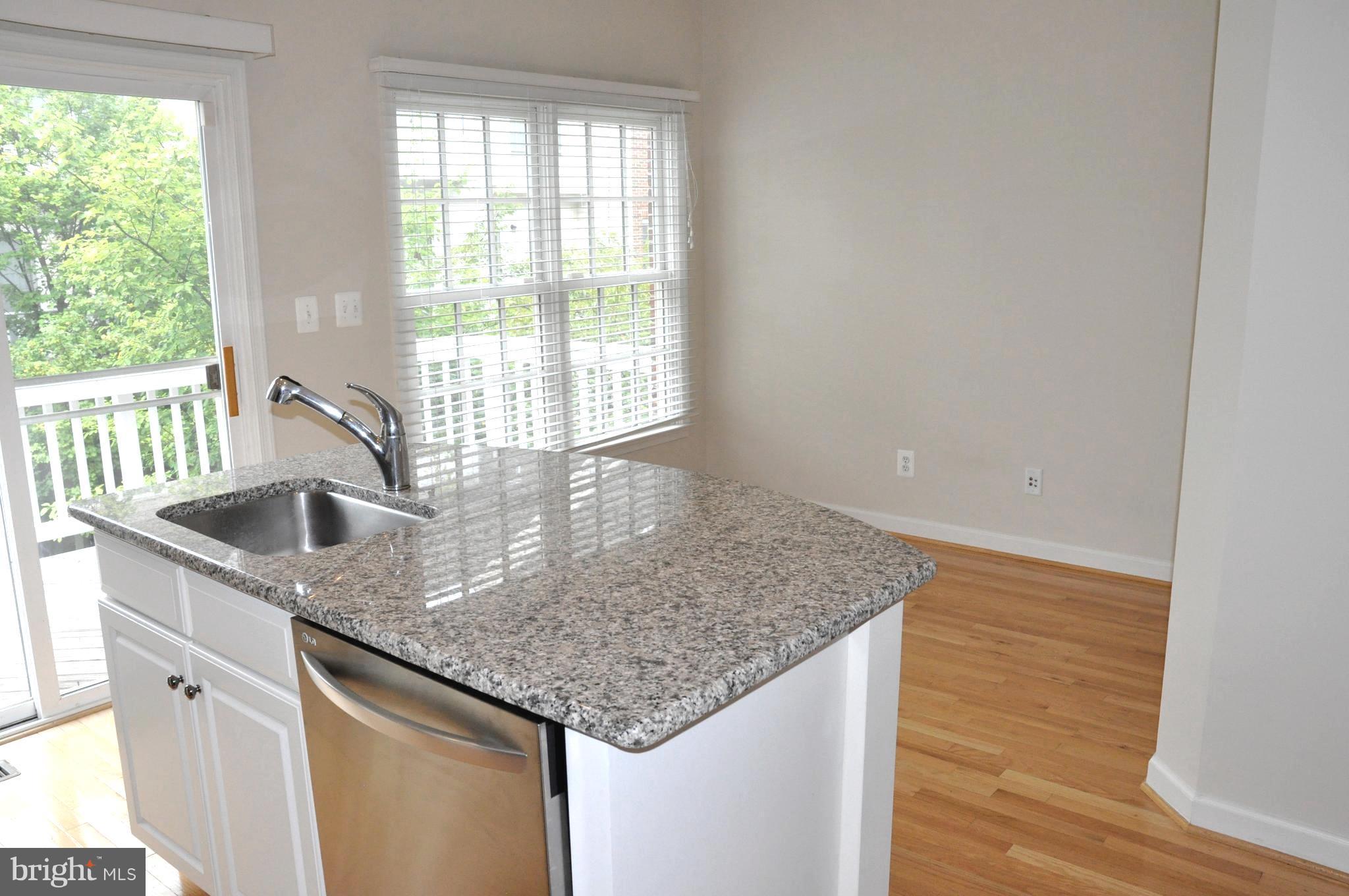 FALLSGROVE - Residential Lease