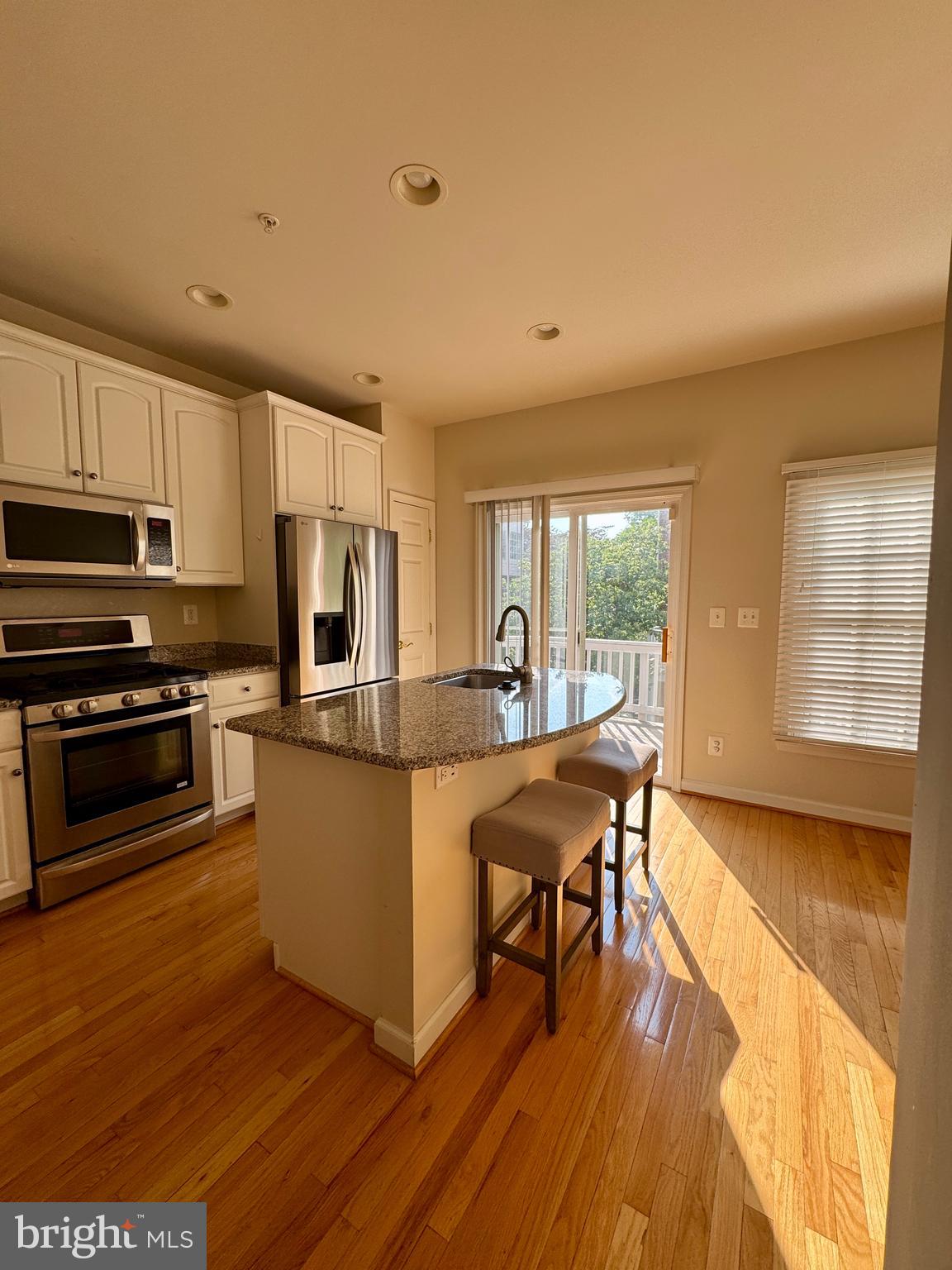 FALLSGROVE - Residential Lease