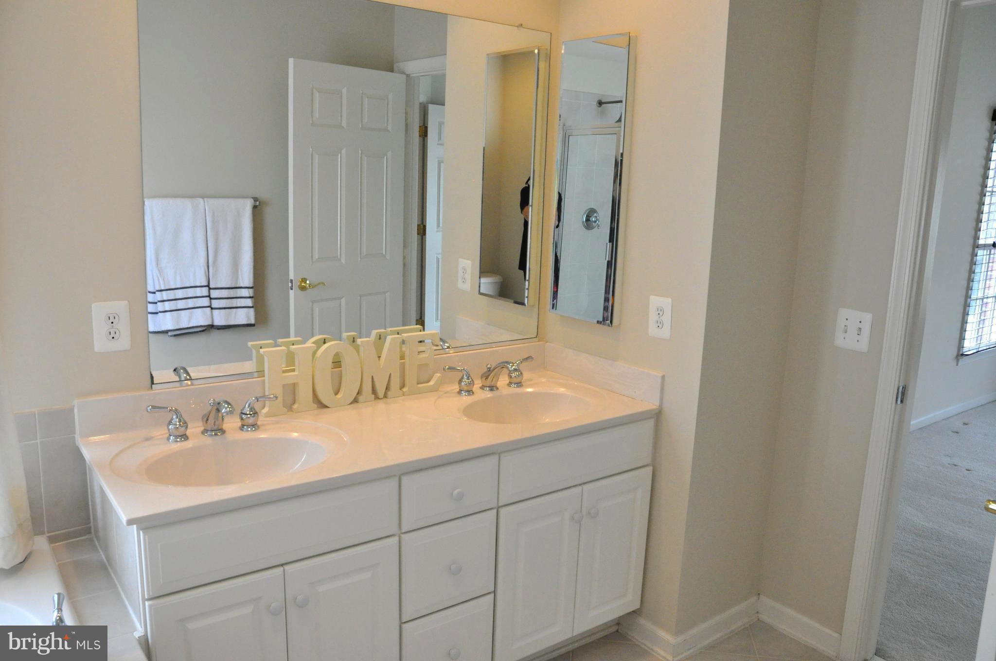 FALLSGROVE - Residential Lease