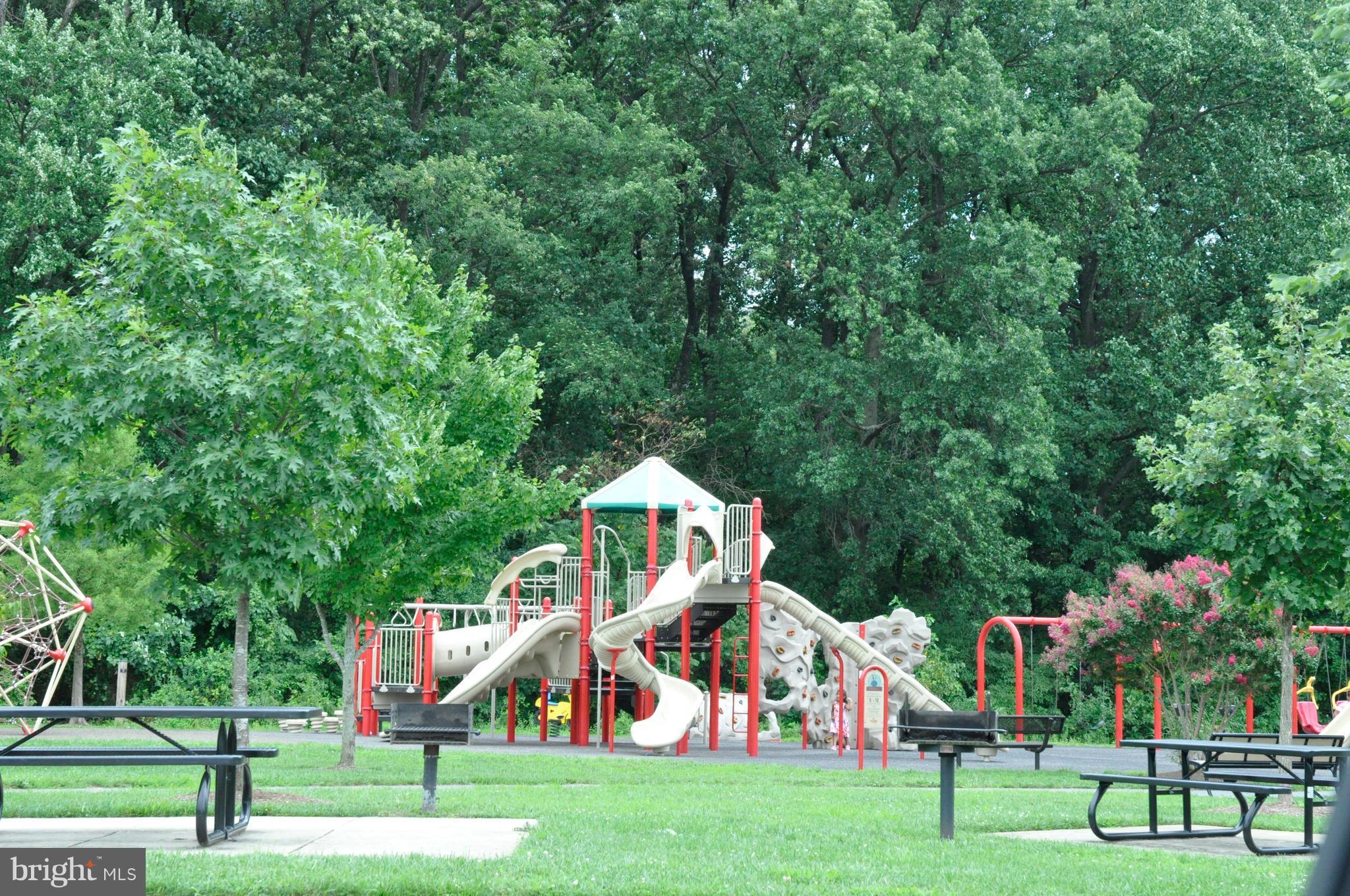 FALLSGROVE - Residential Lease