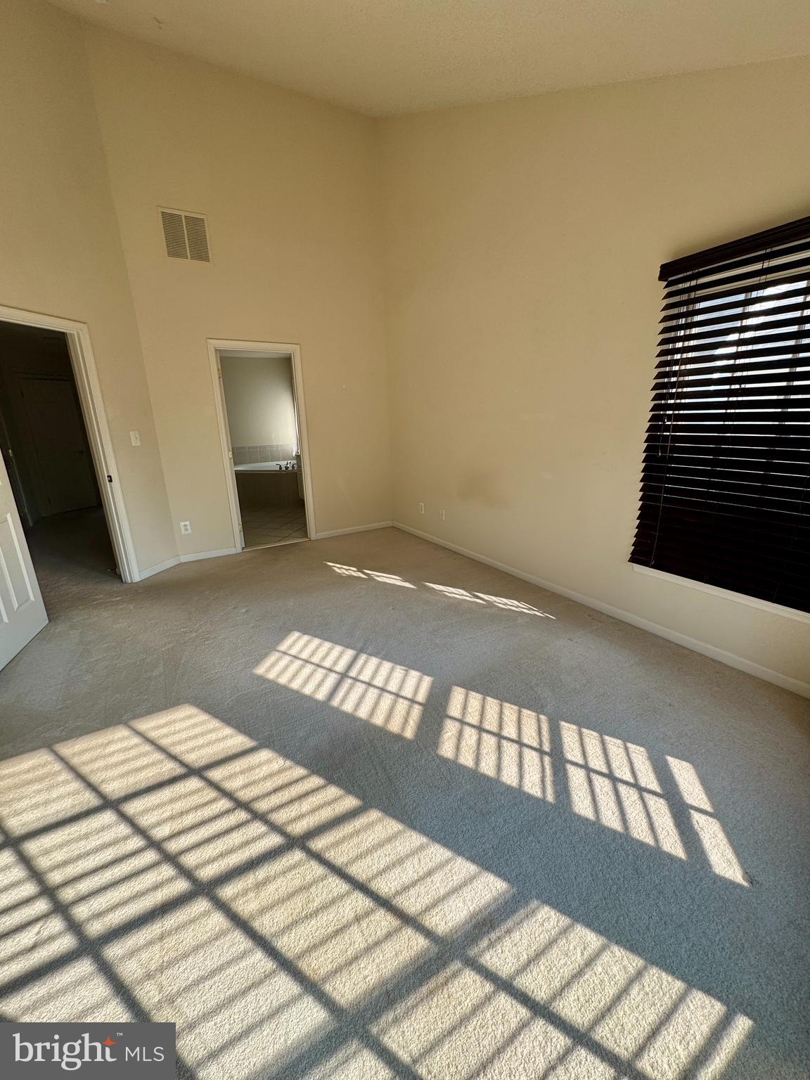 FALLSGROVE - Residential Lease