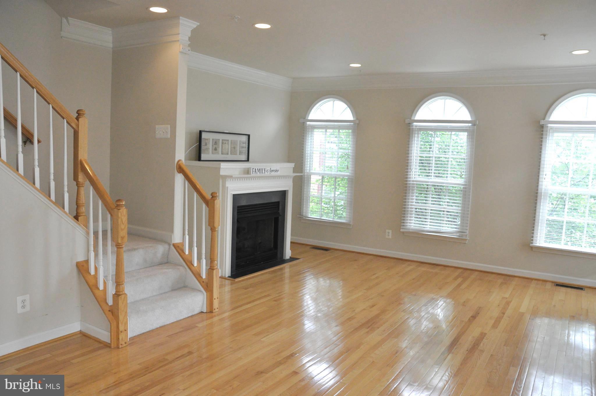 FALLSGROVE - Residential Lease