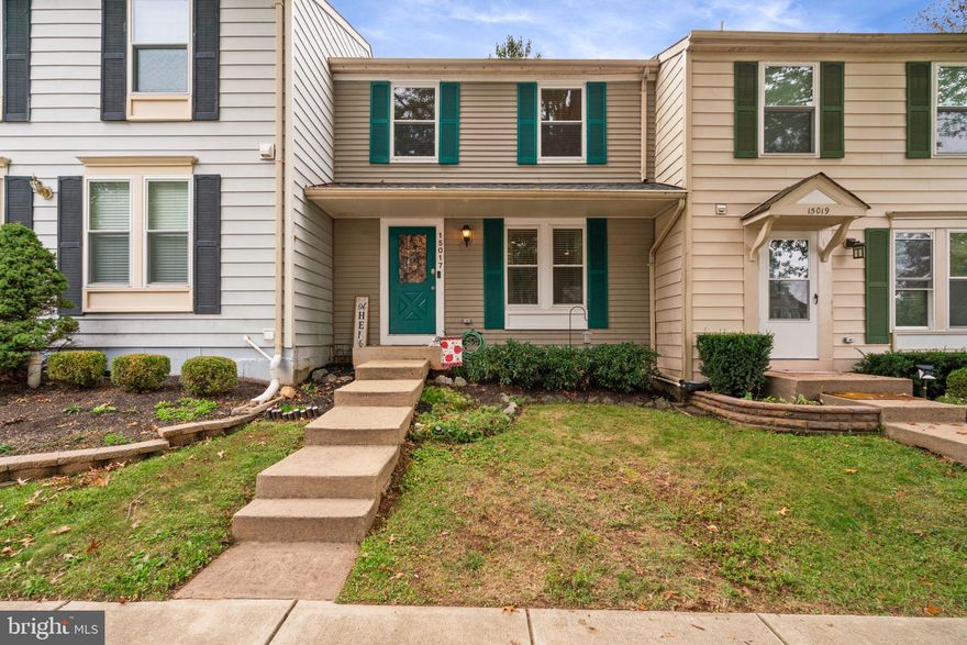 Charming Townhome in Desirable Montclair!
Step into this beautifully maintained 3-bedroom, 2.5-bathroom townhome nestled in the heart of Montclair. Flow effortlessly from the updated kitchen into the spacious dining area, making it perfect for entertaining. The large family room boasts natural light and is ideal for gatherings or quiet evenings at home. One other great feature of this property is its finished walk-out basement, providing additional space for entertainment, a home office, or a cozy retreat.
Enjoy the peace of mind with a newer roof, recently installed HVAC system, new blinds, new kitchen flooring, and remodeled upper-level full bath and main level half bath. The double deck is perfect for morning coffees or evening relaxation, offering serene views as the property graciously backs to mature trees. The community offers an array of amenities that cater to diverse interests and needs, making it perfect for everyone.
With its perfect location in Montclair, the townhome ensures residents are just a short distance away from local attractions, shopping centers, and other essential amenities. Great for commuters! In conclusion, this townhome seamlessly blends comfort, nature, and modern amenities to offer a living experience that’s truly one of a kind. Whether you’re a first-time homebuyer or looking to downsize, this property promises to be the perfect place to call home.