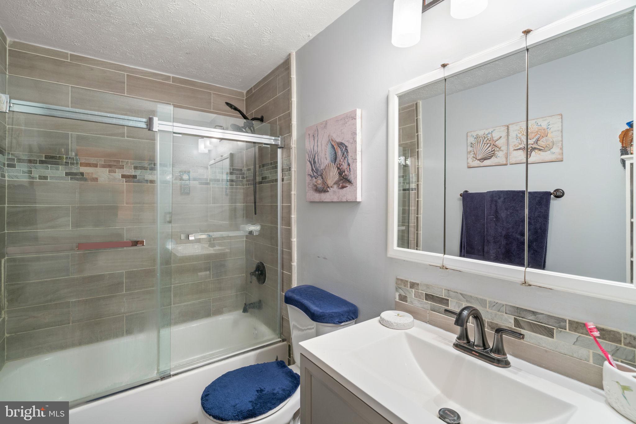 MONTCLAIR - Residential