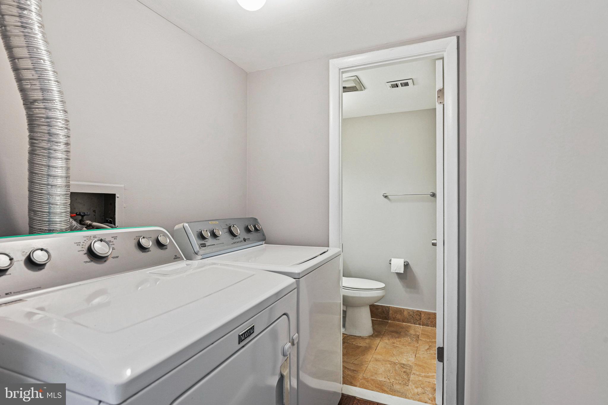 REFLECTION LAKE - Residential