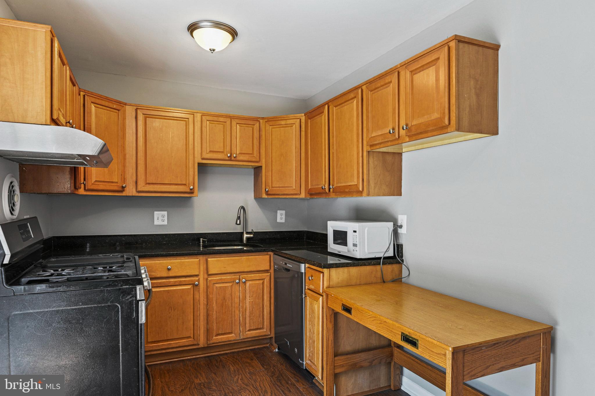 REFLECTION LAKE - Residential