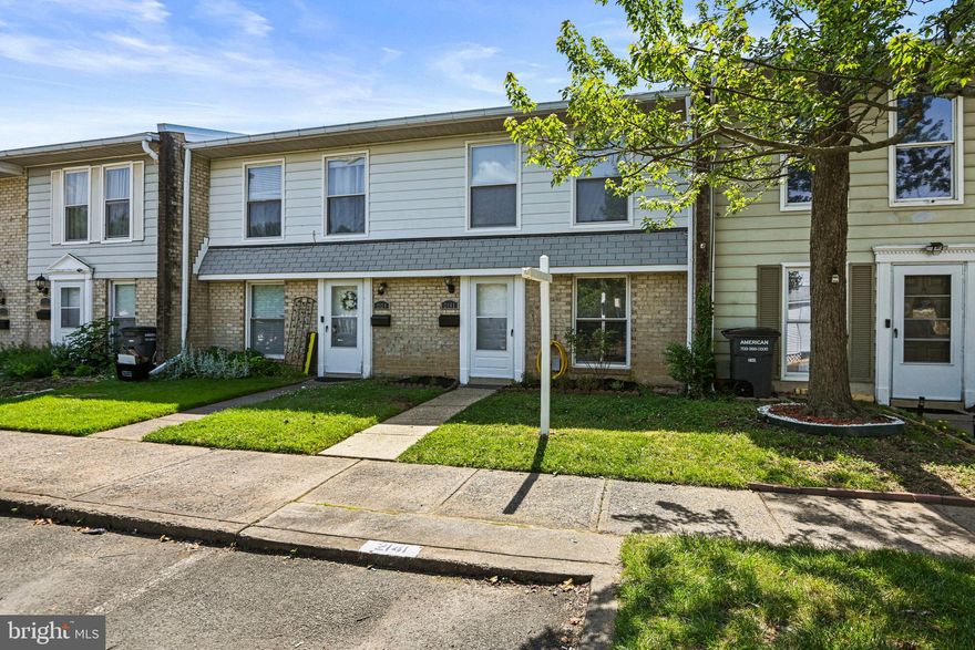 Welcome to this beautiful two-story layout, 3 Bedroom, 1 full and 1 half bath townhouse in Reflection Lake offering distinct zones for living and resting, ensuring enhanced privacy. All three bedrooms are of generous proportions, ideal for unwinding and rejuvenating. Whether for a small family, roommates, or a home office setup, this layout caters to diverse lifestyles. The inviting living area exudes warmth, perfect for hosting guests or simply relaxing. Step outdoors to a secluded fenced patio, providing an ideal retreat for outdoor leisure. The fresh paint and charming finishes make the perfect backdrop for your furnishings. Bathrooms has been recently updated for the new owners to make it move-in ready. Two Parking spaces, one reserved and one on a first-come first served basis.