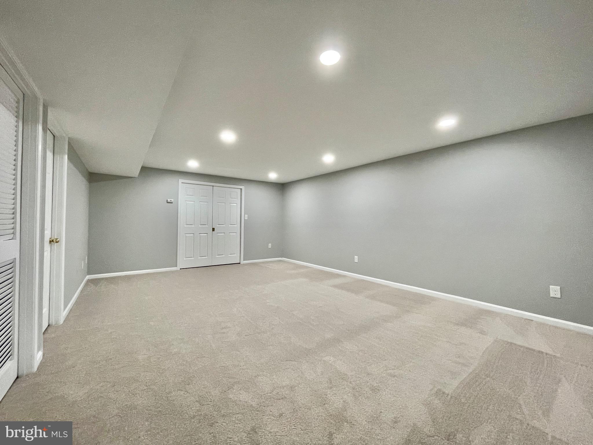 RESTON - Residential Lease