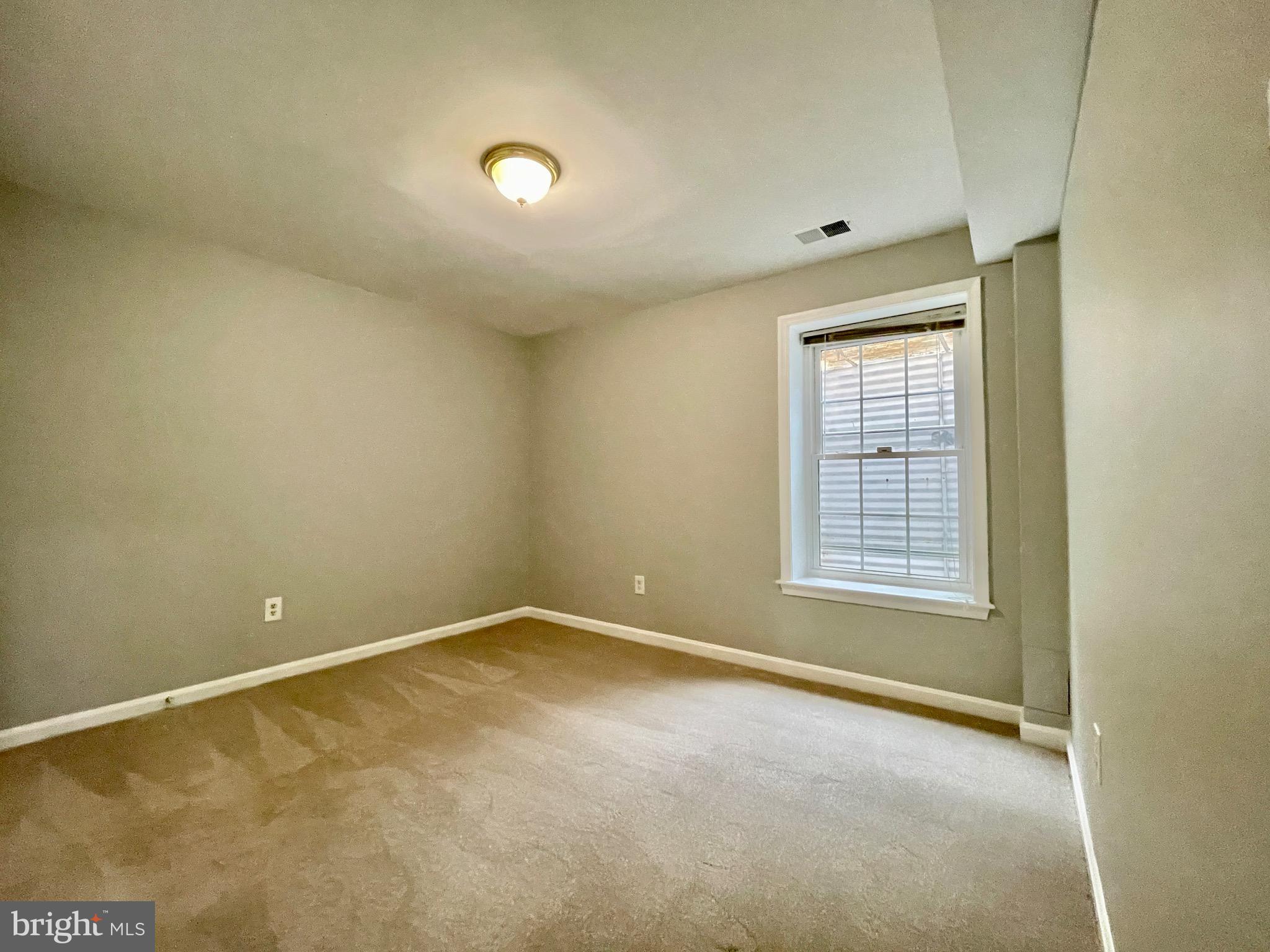 RESTON - Residential Lease