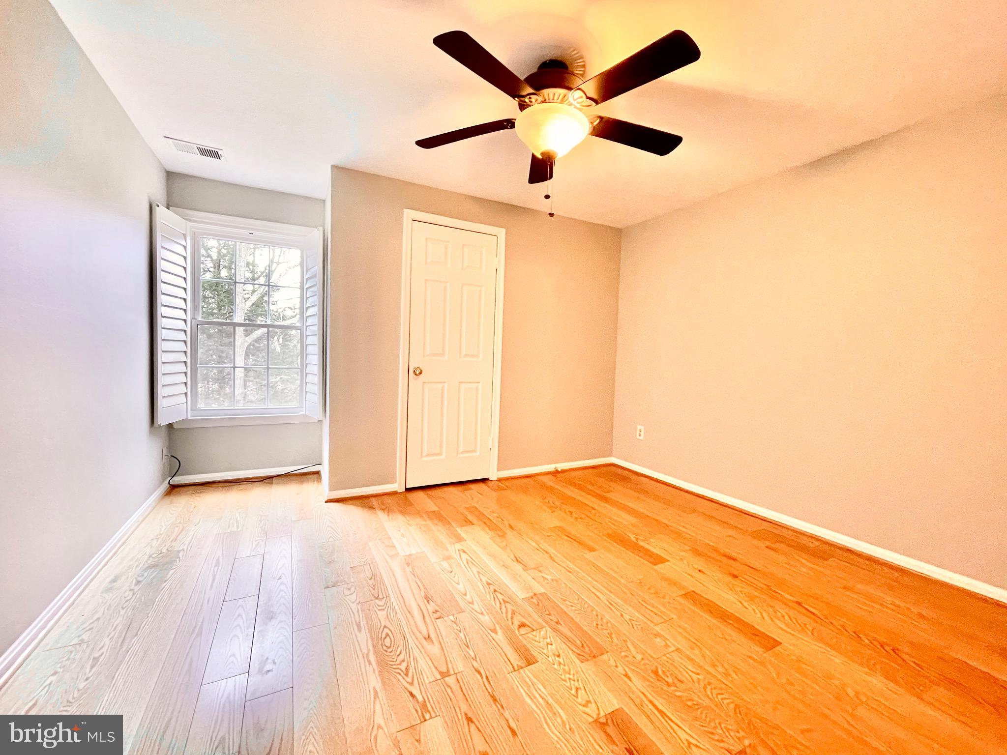 RESTON - Residential Lease