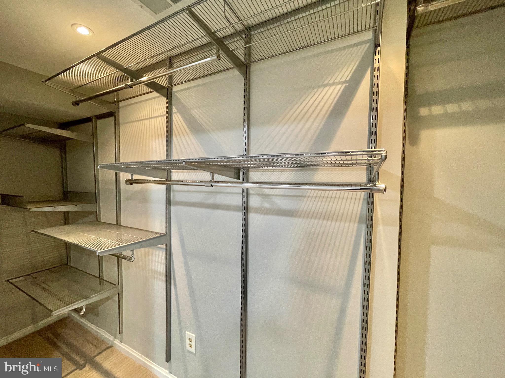 RESTON - Residential Lease