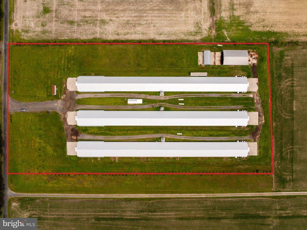 BEAVER NECK VILLAGE ROAD
