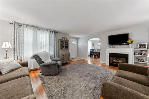 Tiny photo for 345 Holt Lane, SPRINGFIELD, PA 19064 (MLS # PADE2115554)