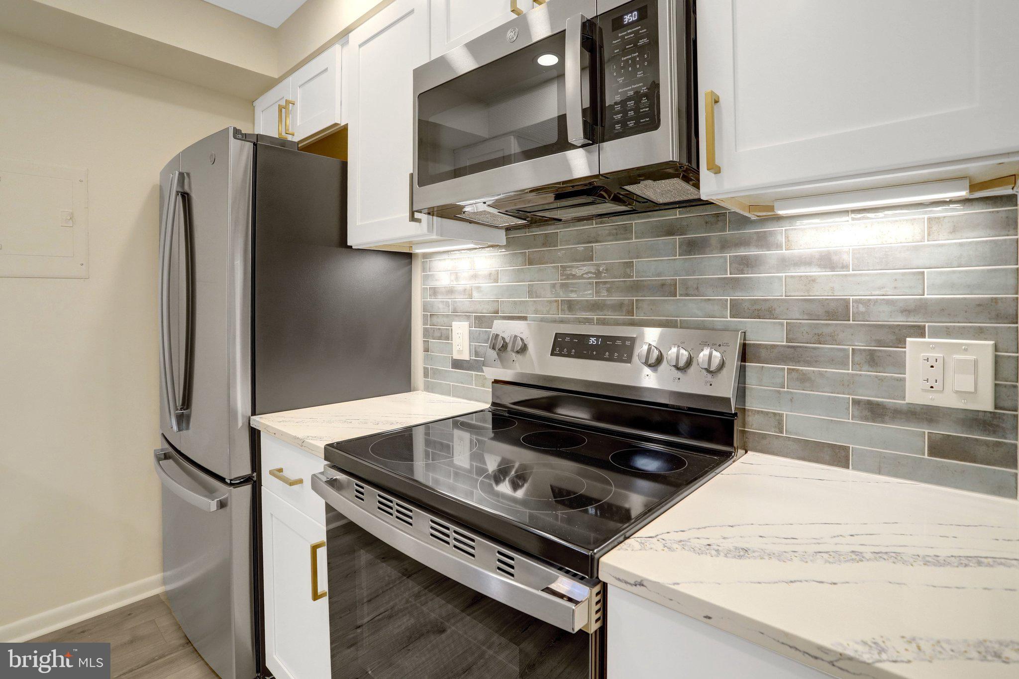 THE ARLINGTON - Residential