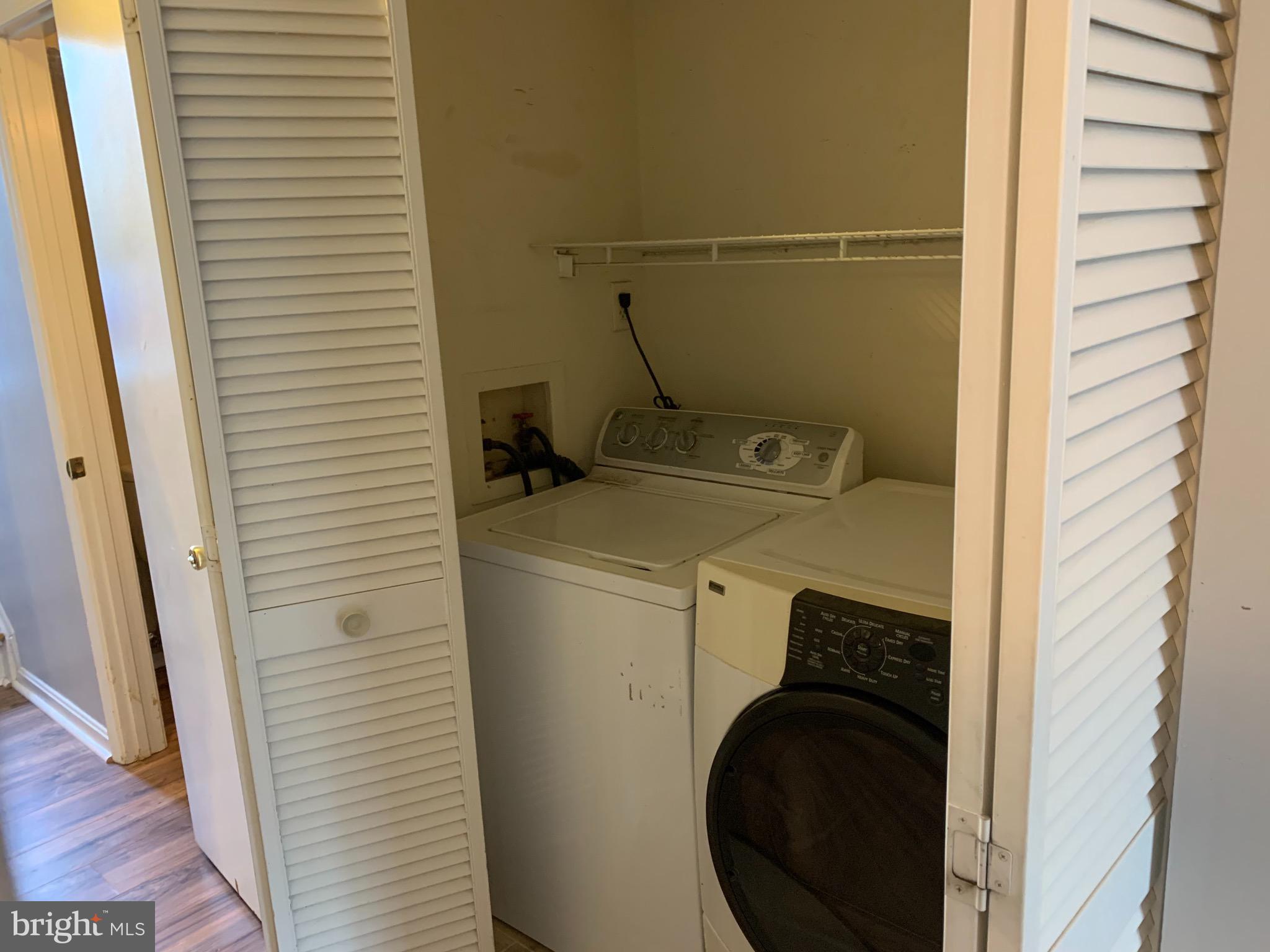 WHITE OAK - Residential