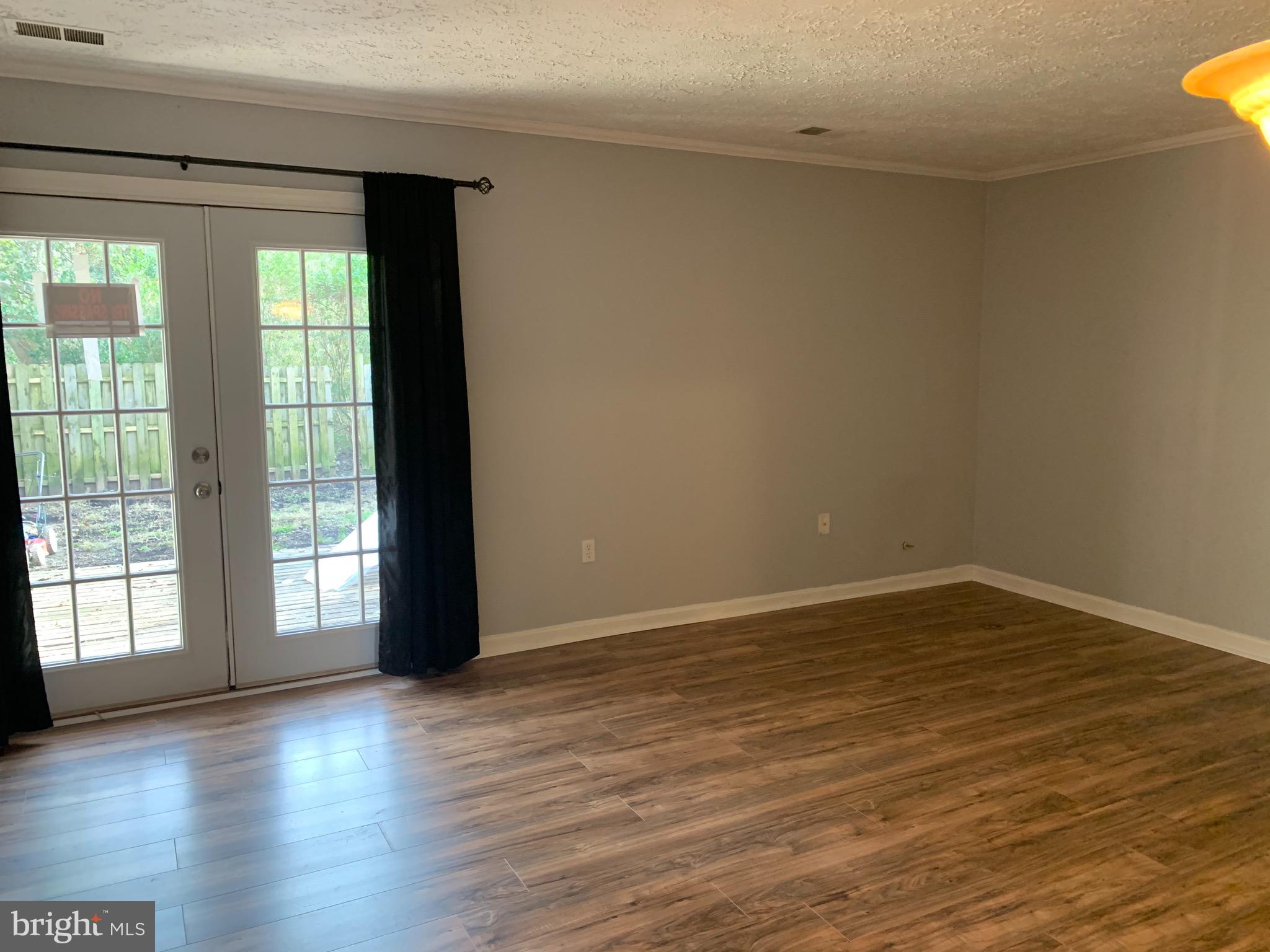 WHITE OAK - Residential