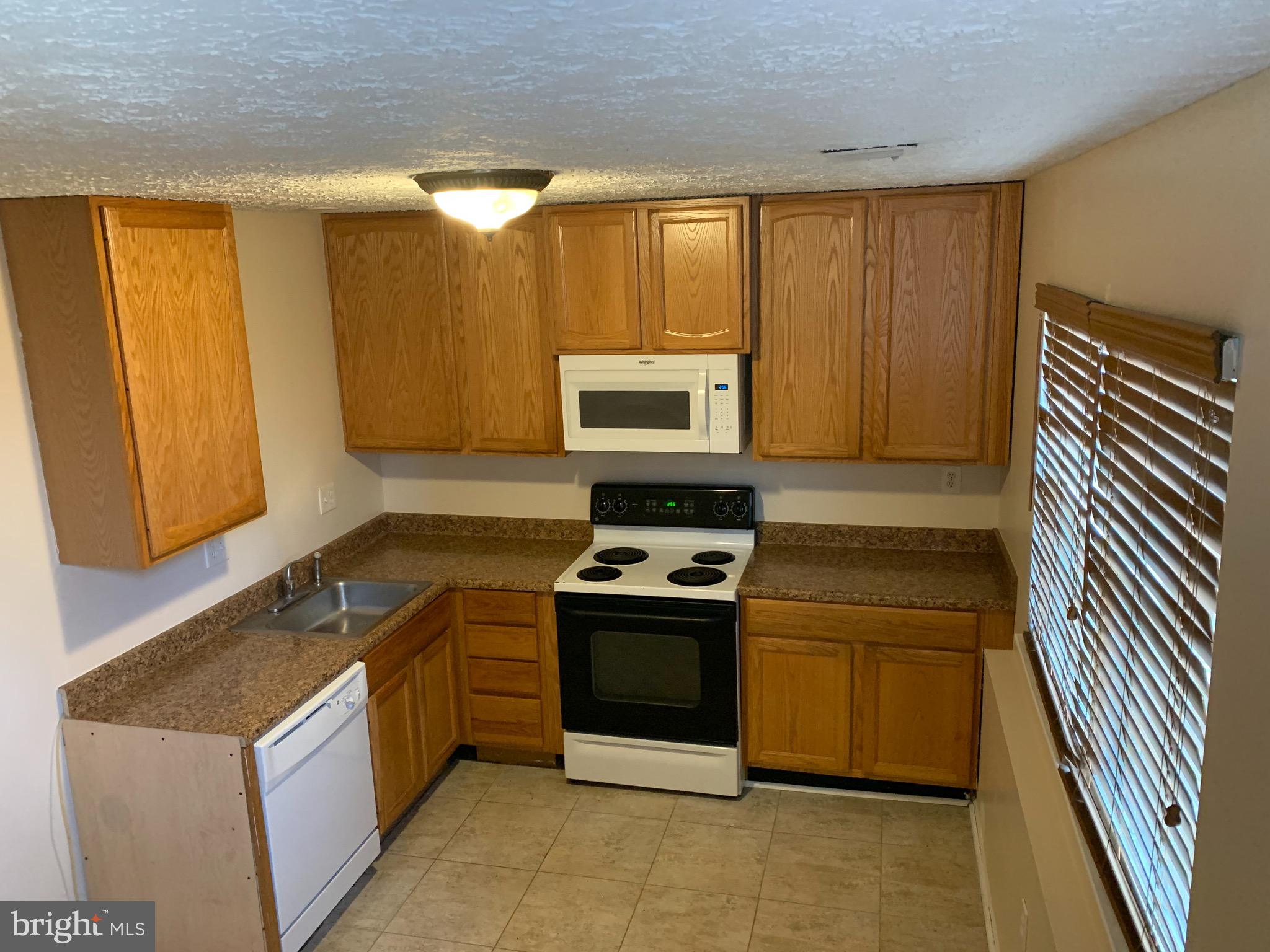 WHITE OAK - Residential