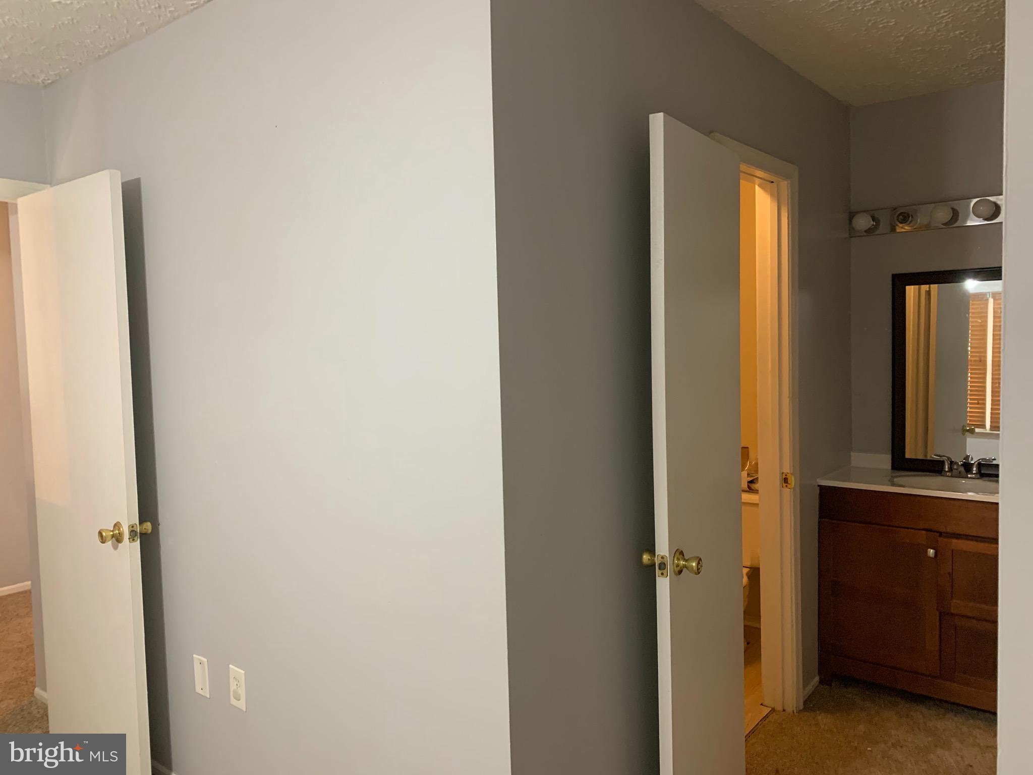 WHITE OAK - Residential