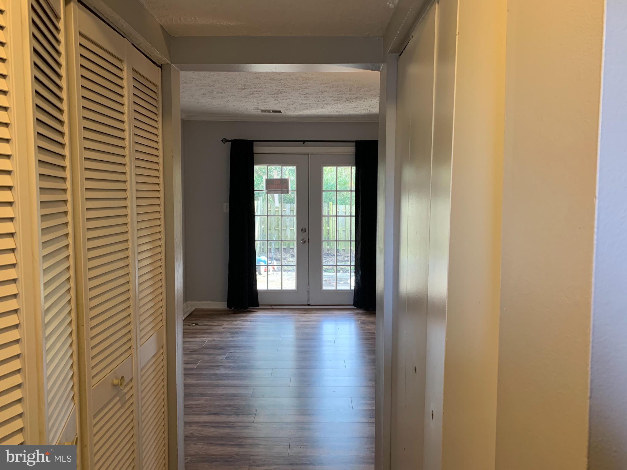 WHITE OAK - Residential