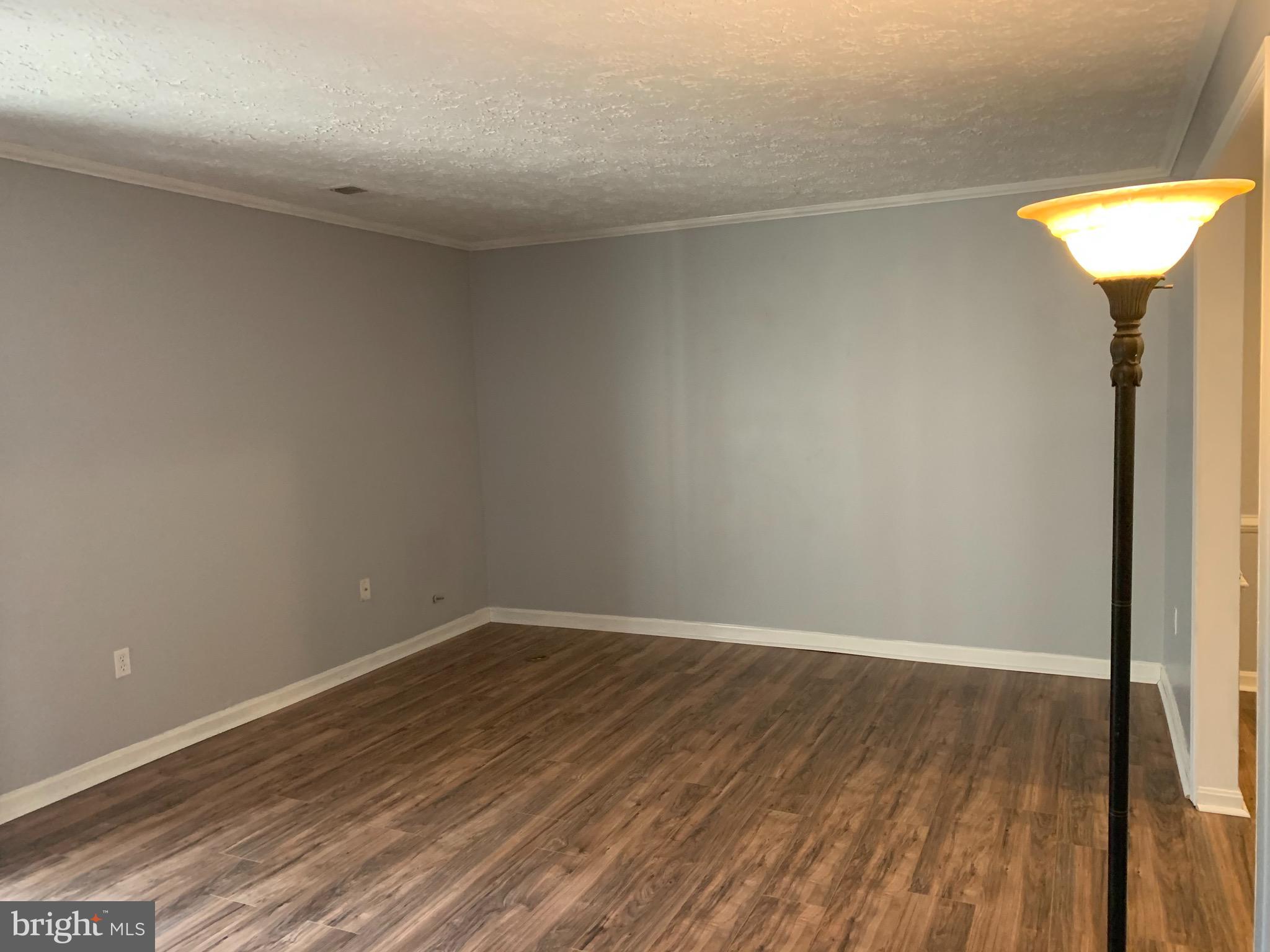 WHITE OAK - Residential