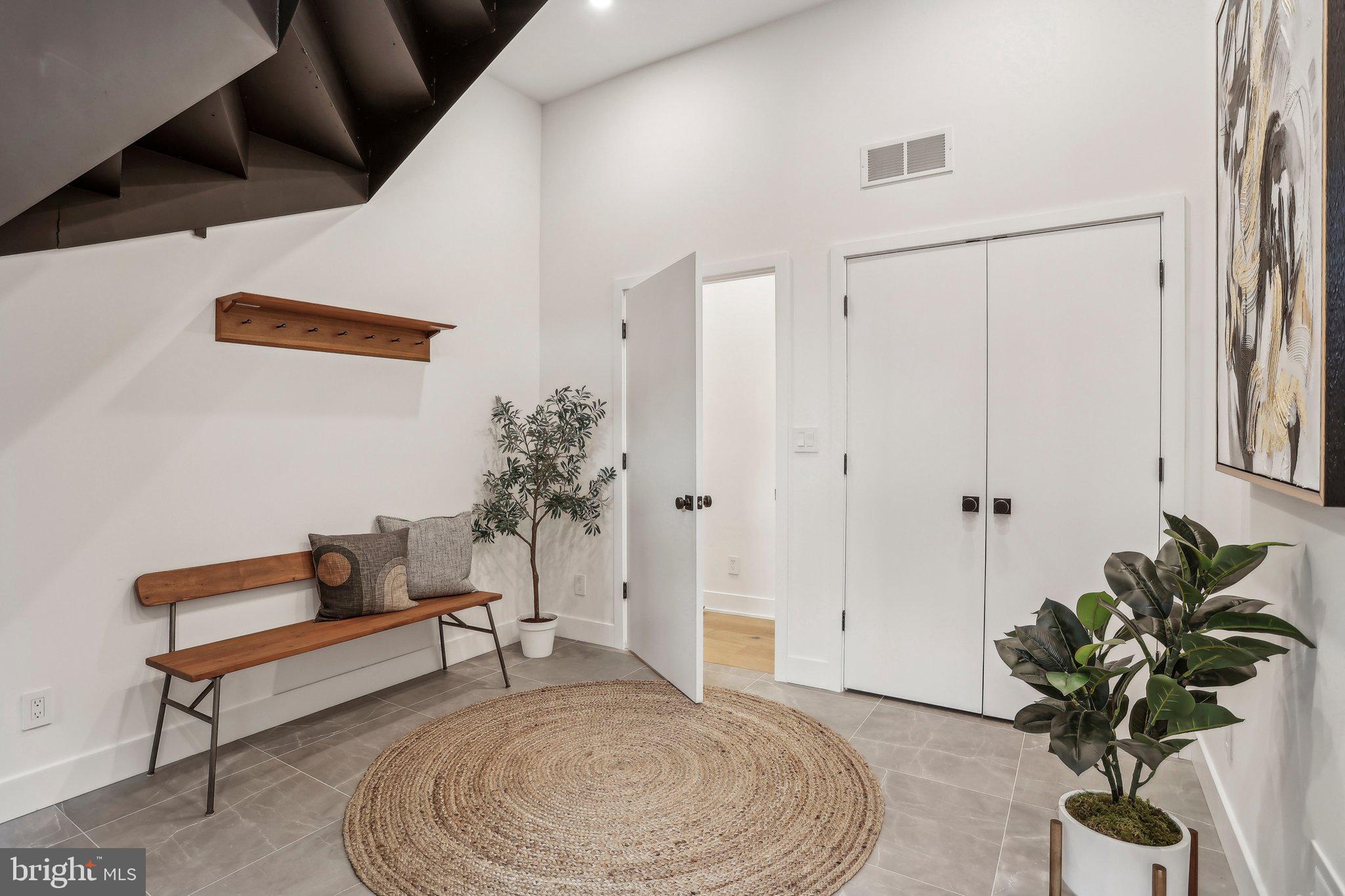 SPRING GARDEN - Residential