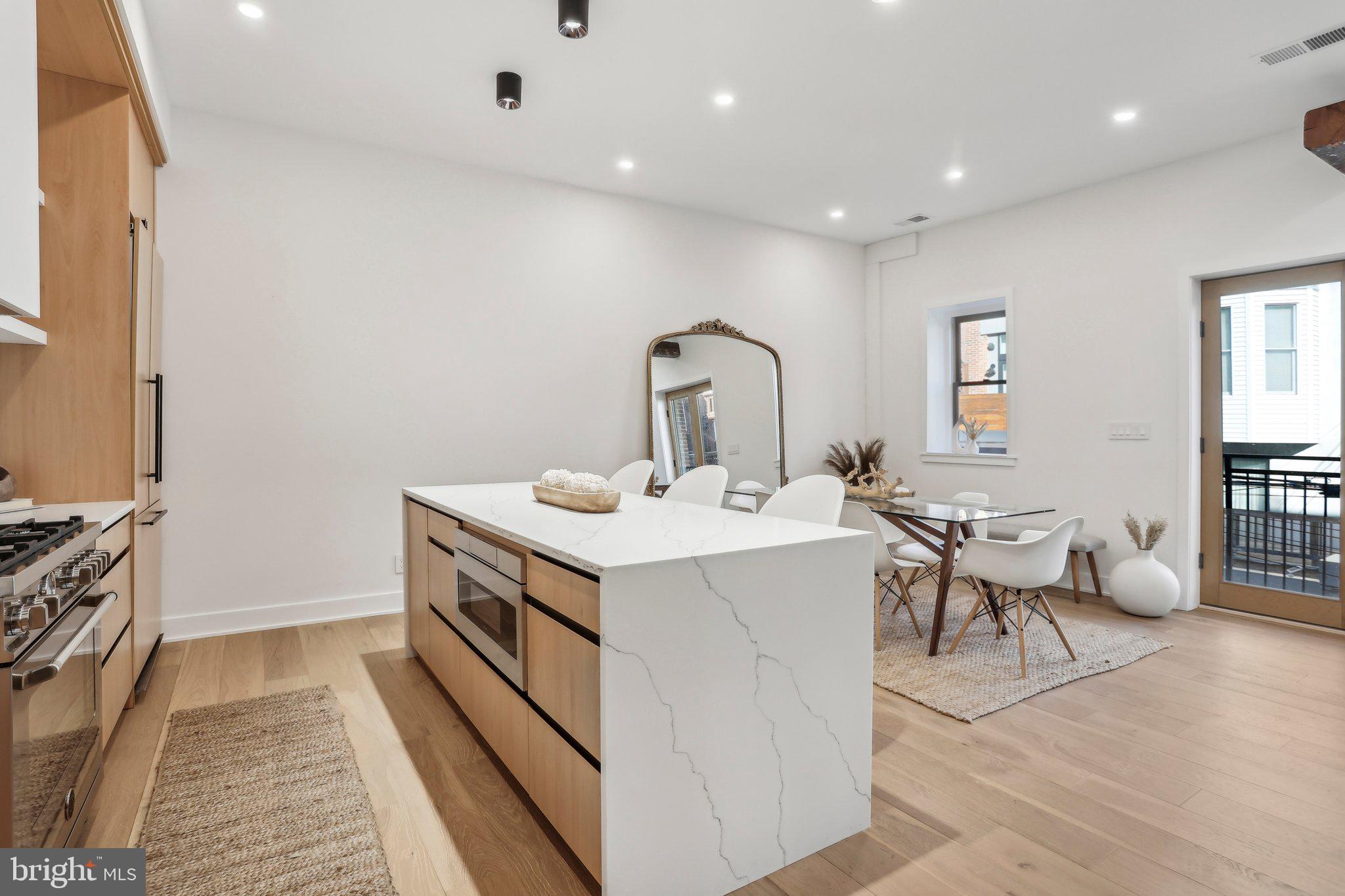SPRING GARDEN - Residential