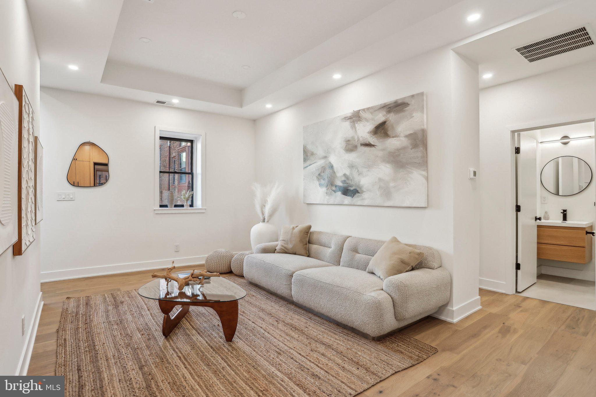 SPRING GARDEN - Residential
