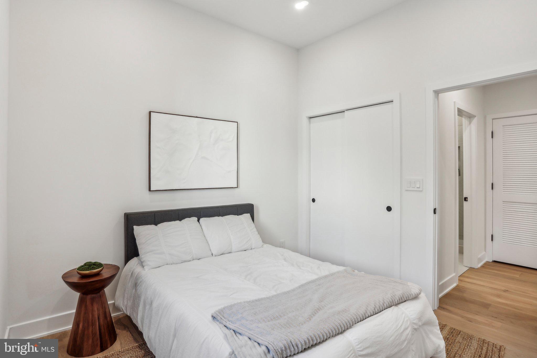 SPRING GARDEN - Residential