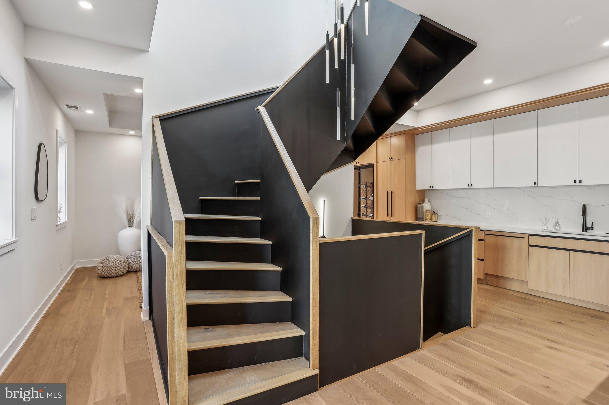 SPRING GARDEN - Residential