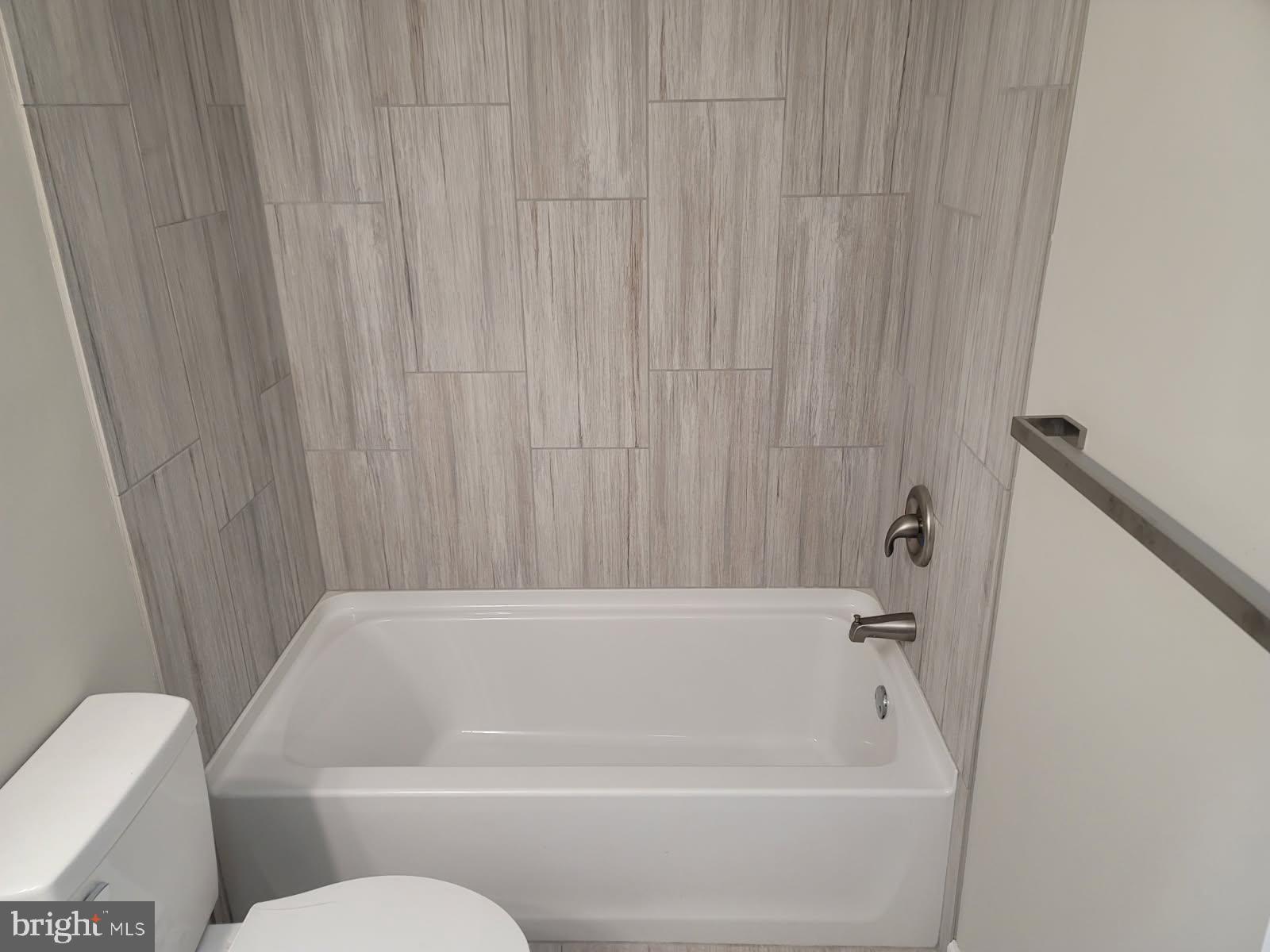 QUAKER GREEN - Residential