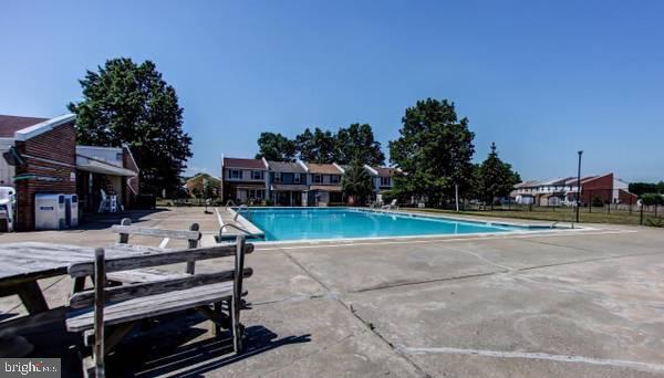 QUAKER GREEN - Residential