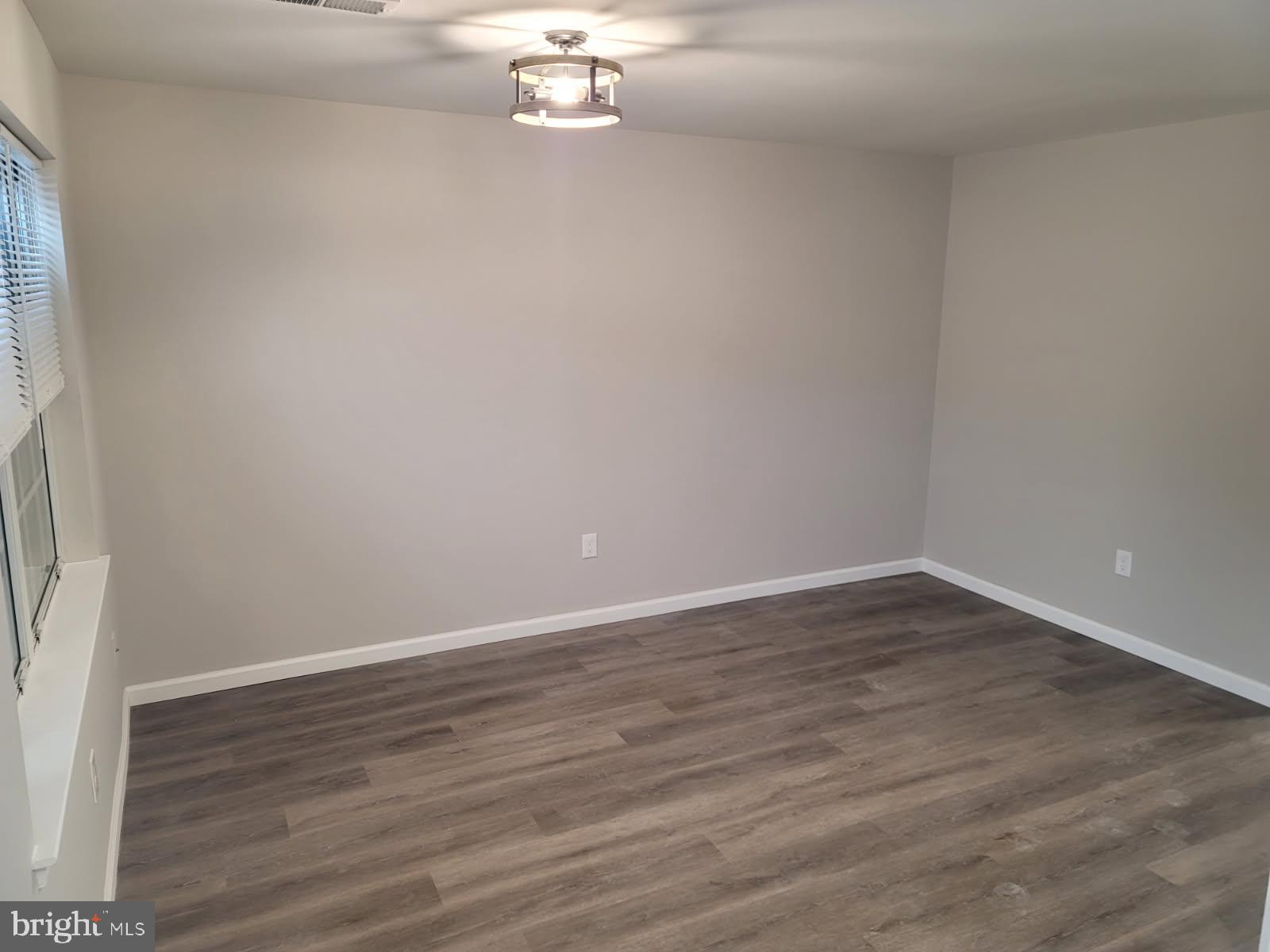 QUAKER GREEN - Residential