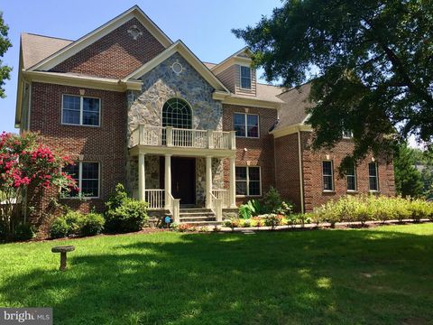 8813 OAK LEAF DRIVE ALEXANDRIA VA 22309