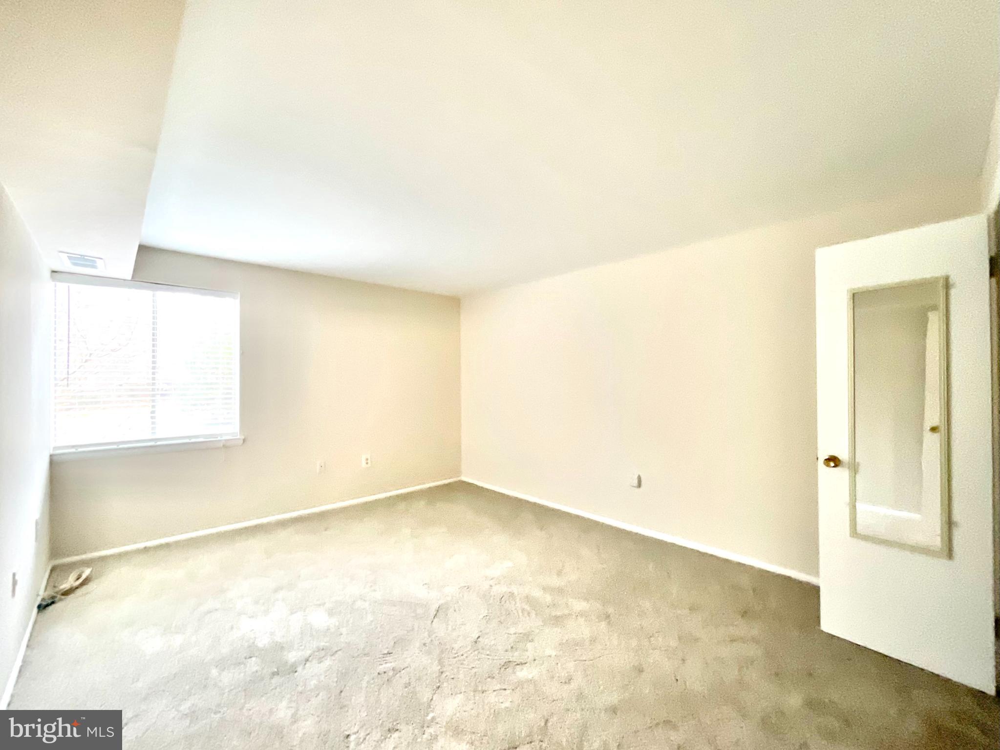 NORTH CREEK VILLAS - Residential