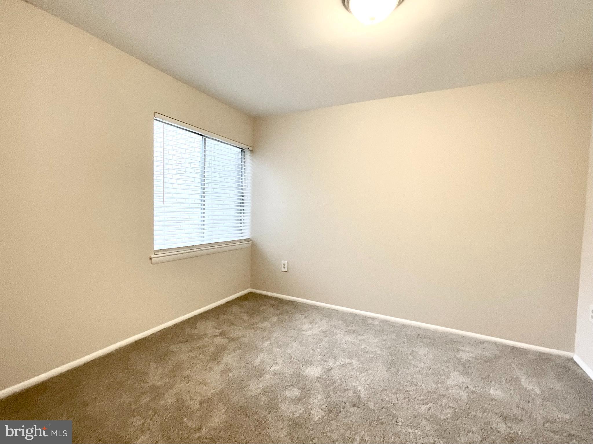 NORTH CREEK VILLAS - Residential