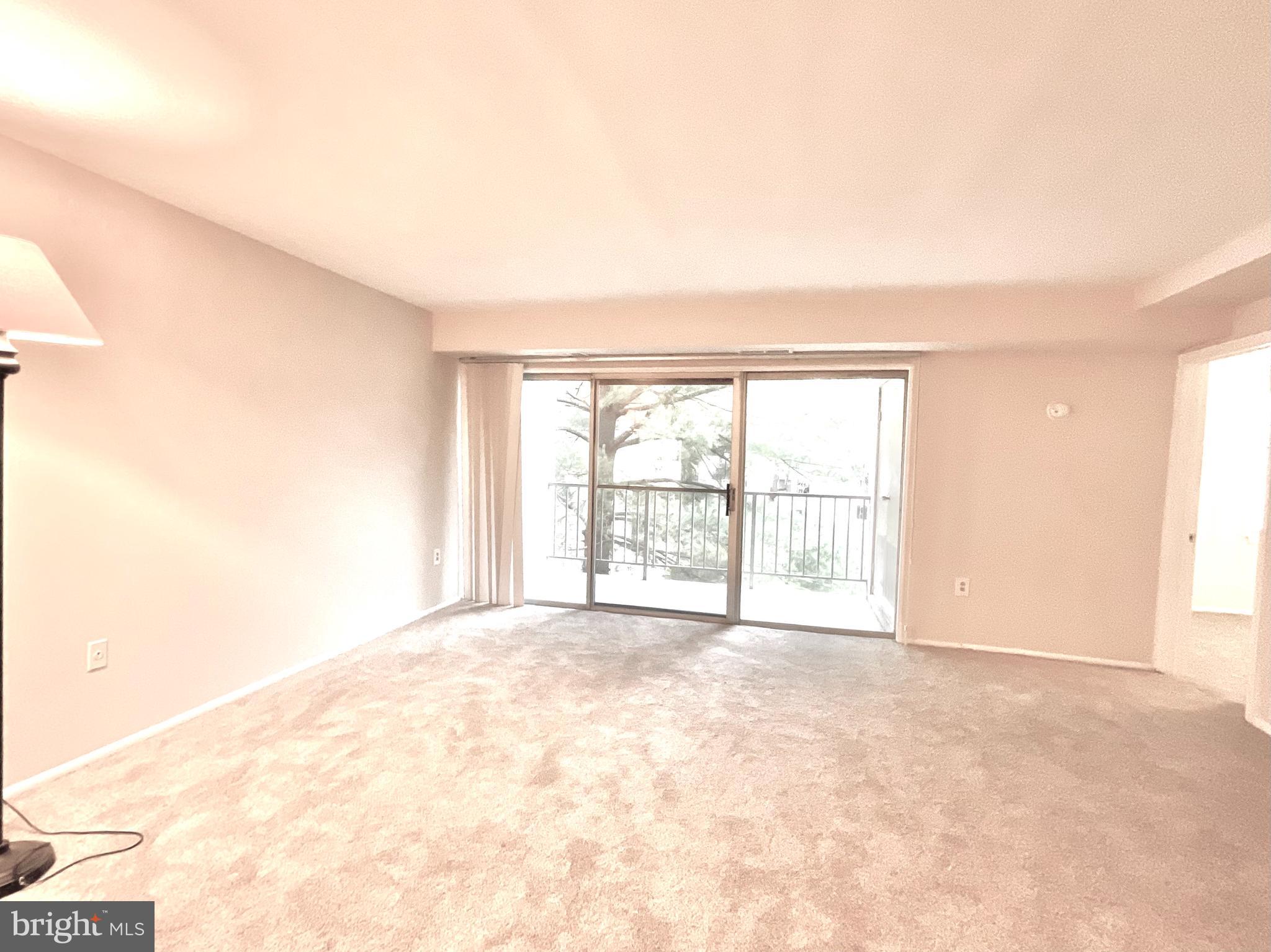 NORTH CREEK VILLAS - Residential