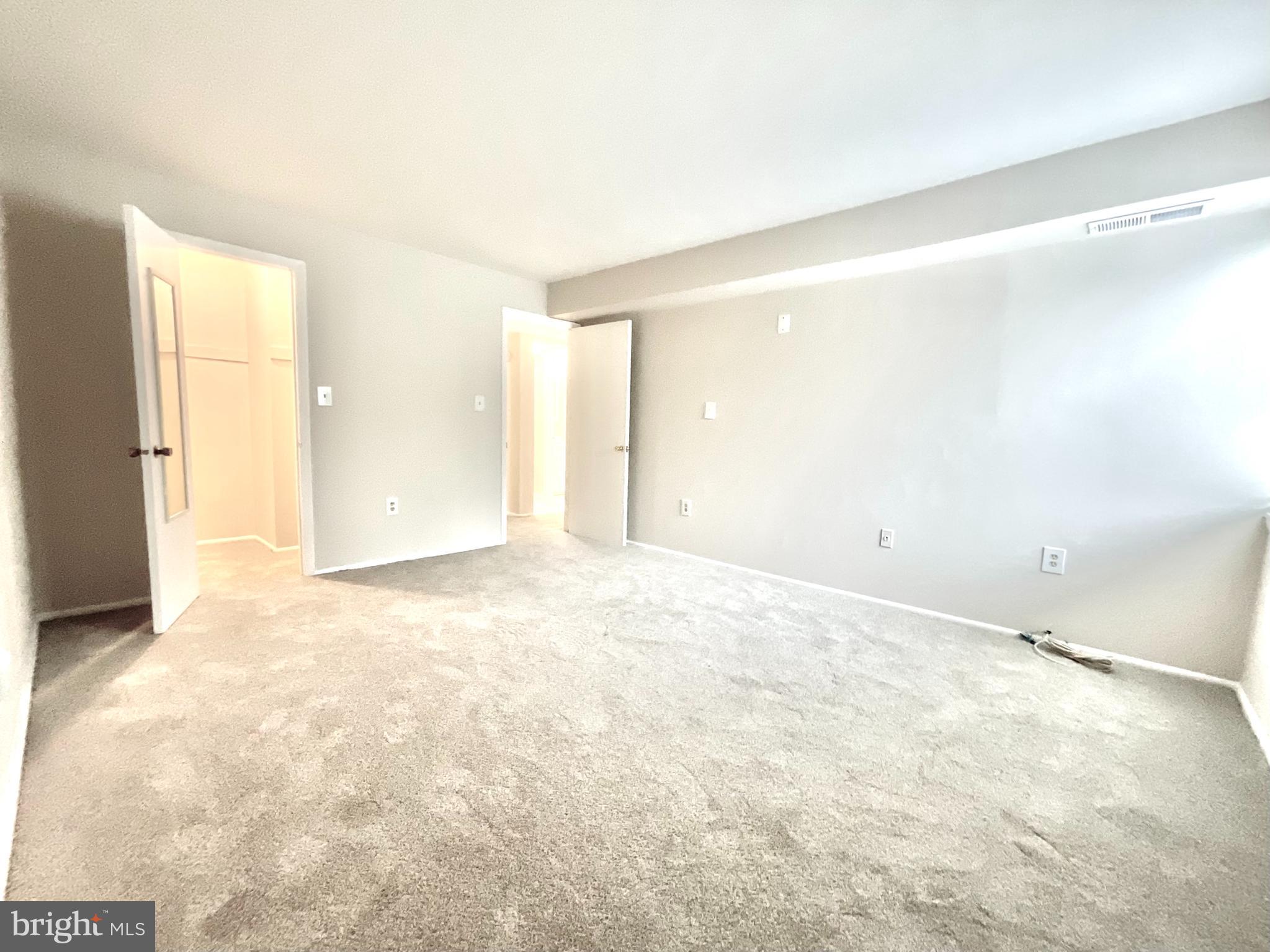 NORTH CREEK VILLAS - Residential