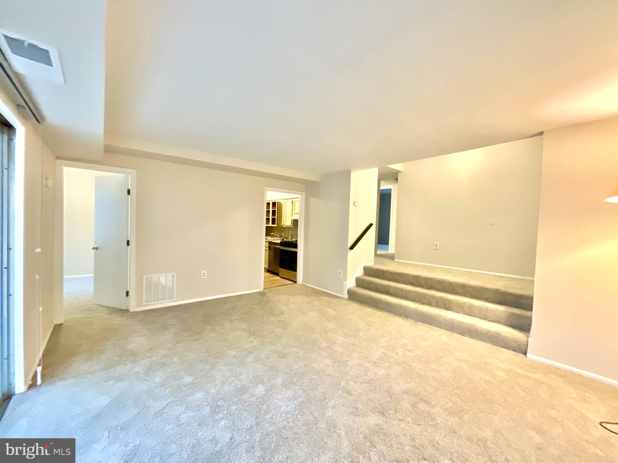 NORTH CREEK VILLAS - Residential