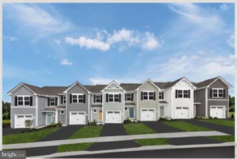 Townhouse For Sale - 52 Debra Lane<br/> CARLISLE, PA 17013