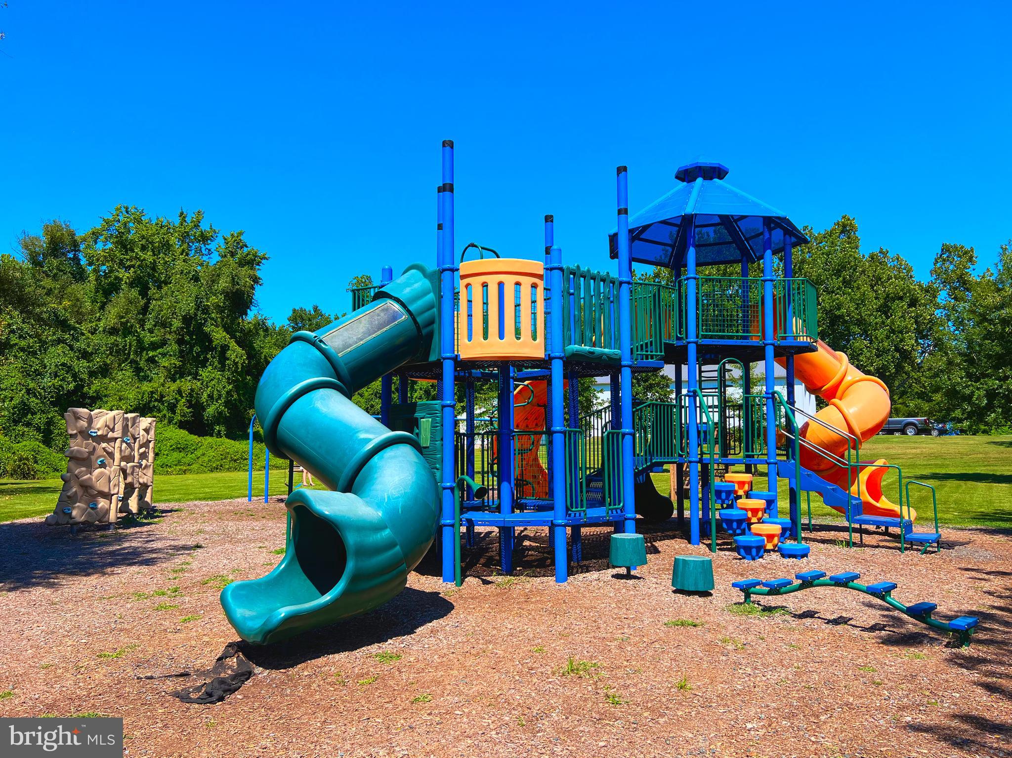 NORTH BROOK - Residential