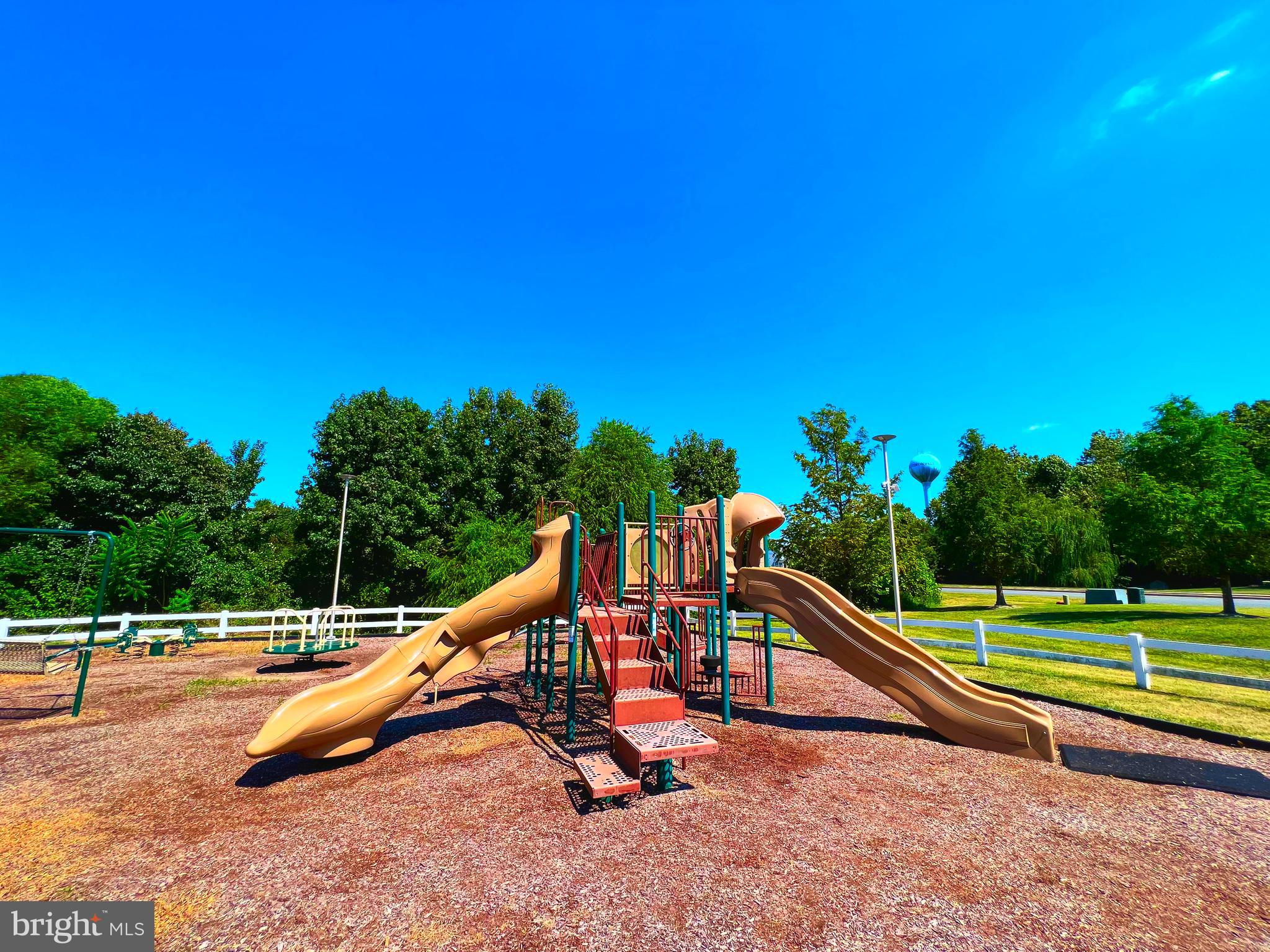 NORTH BROOK - Residential