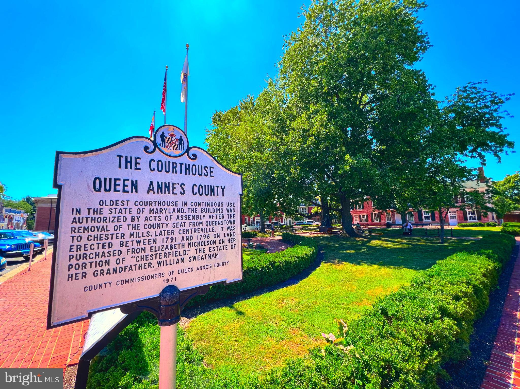 NORTH BROOK - Residential