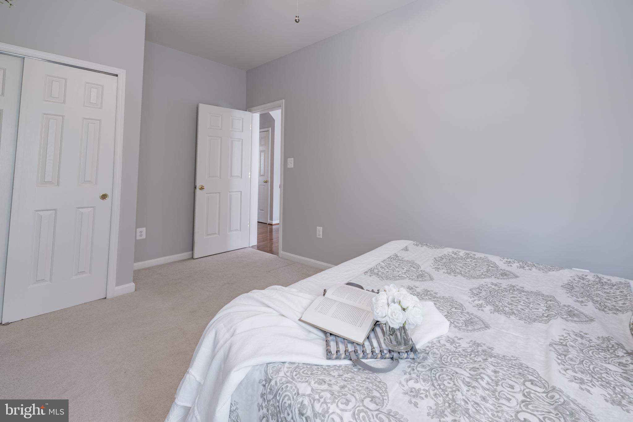 NORTH BROOK - Residential