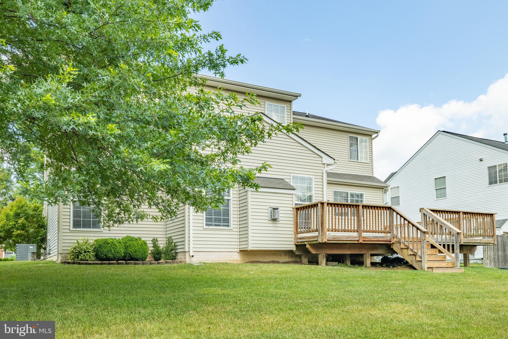 NORTH BROOK - Residential