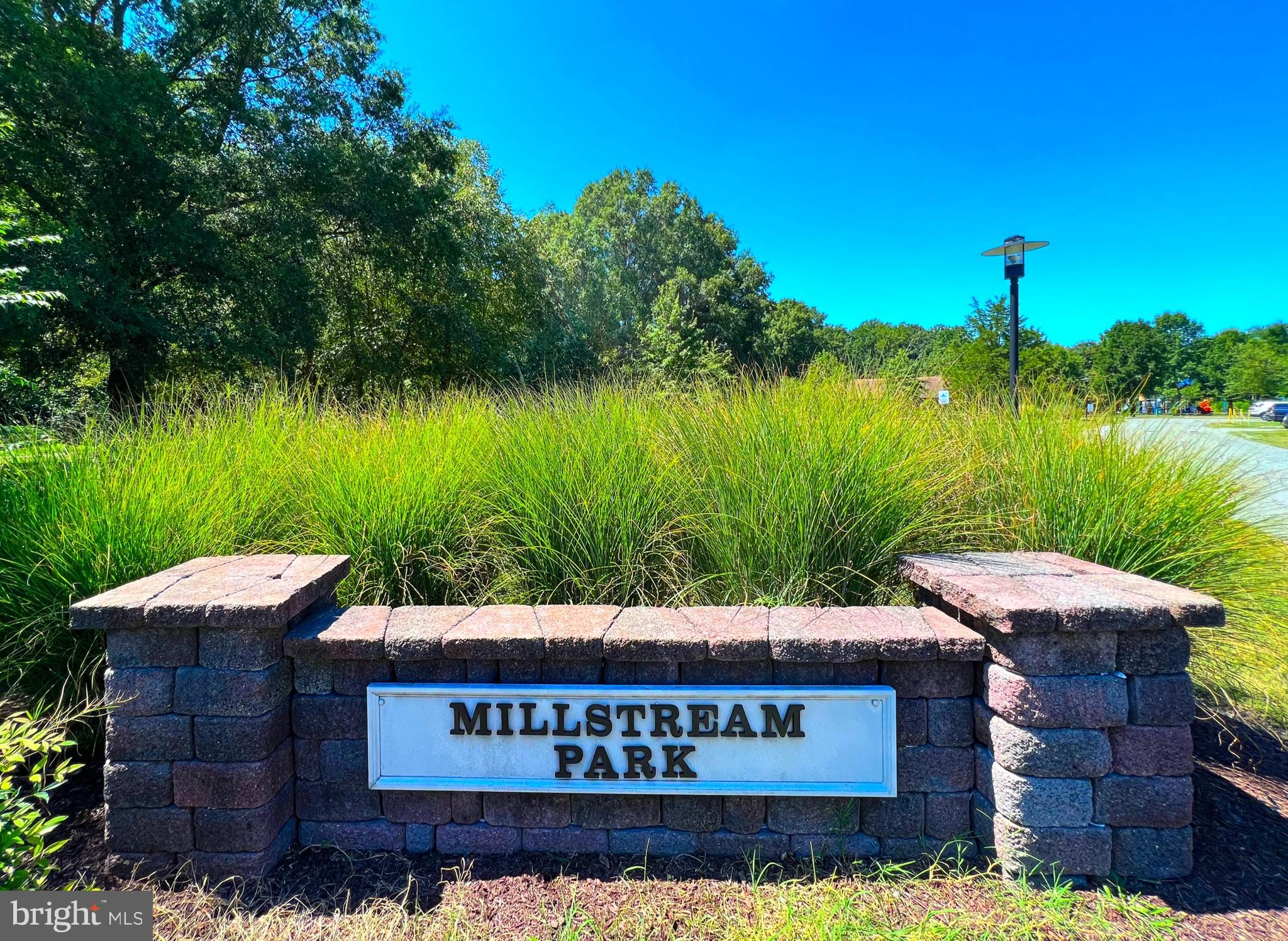 NORTH BROOK - Residential