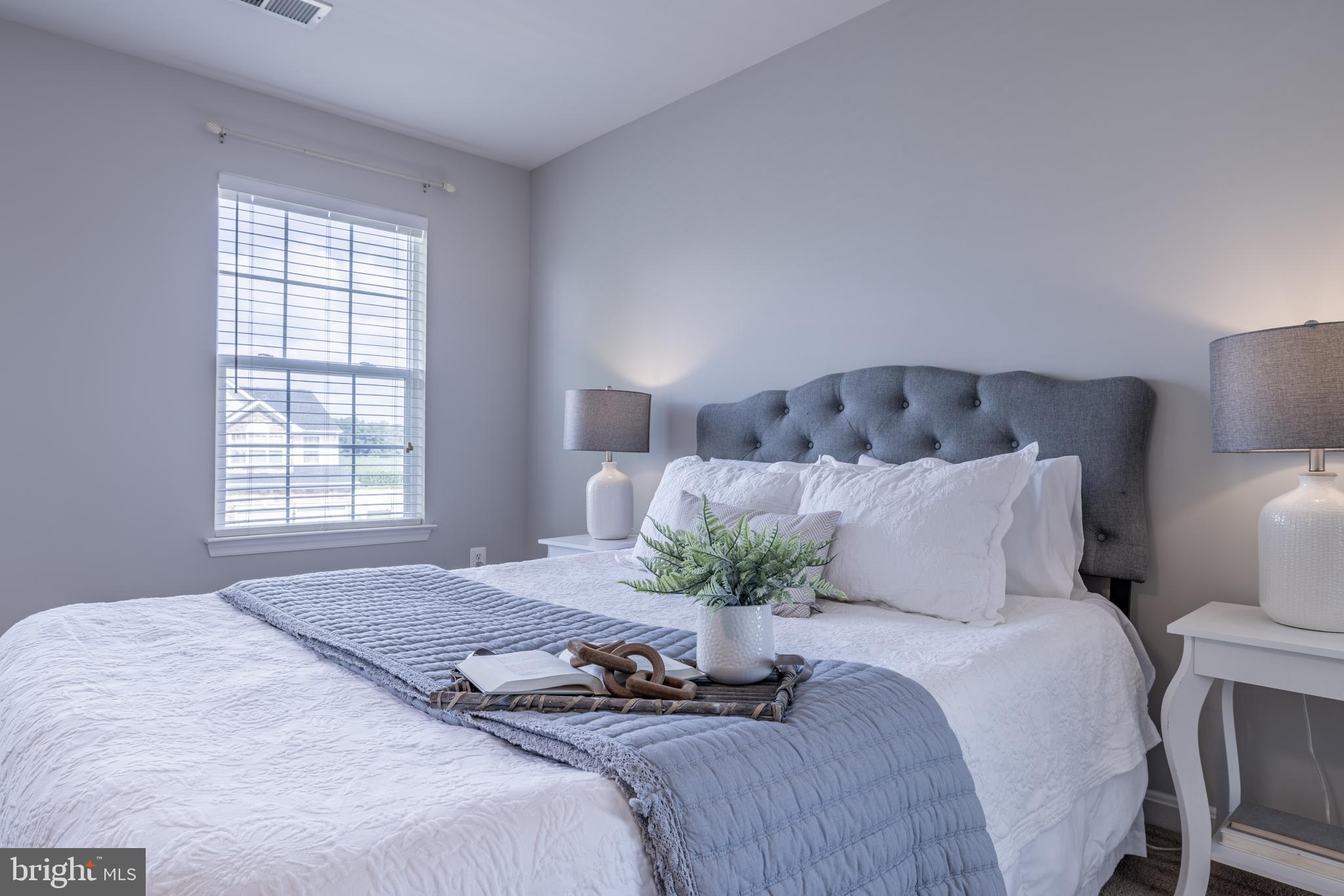 NORTH BROOK - Residential