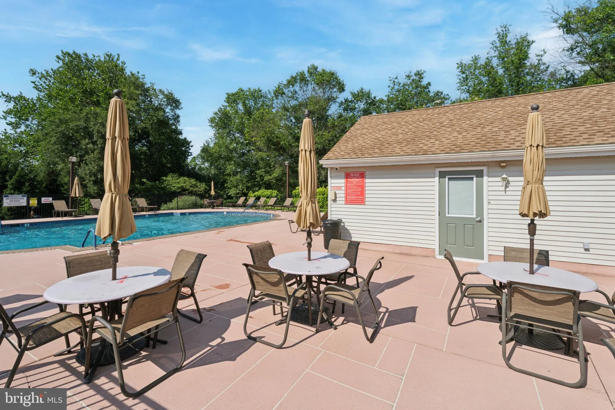 Newtown, Pennsylvania 18940, United States, 2 Bedrooms Bedrooms, ,2 BathroomsBathrooms,Residential,Pending,181419