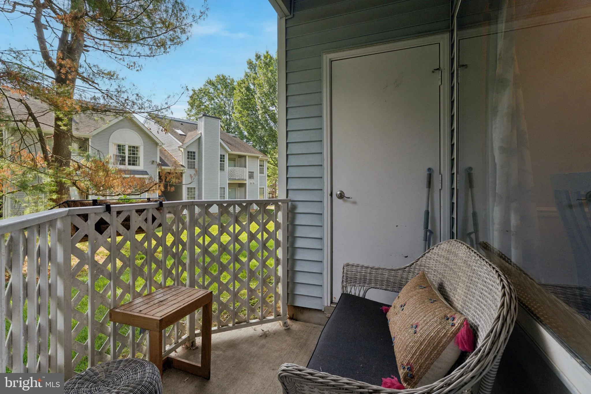 Newtown, Pennsylvania 18940, United States, 2 Bedrooms Bedrooms, ,2 BathroomsBathrooms,Residential,Pending,181419