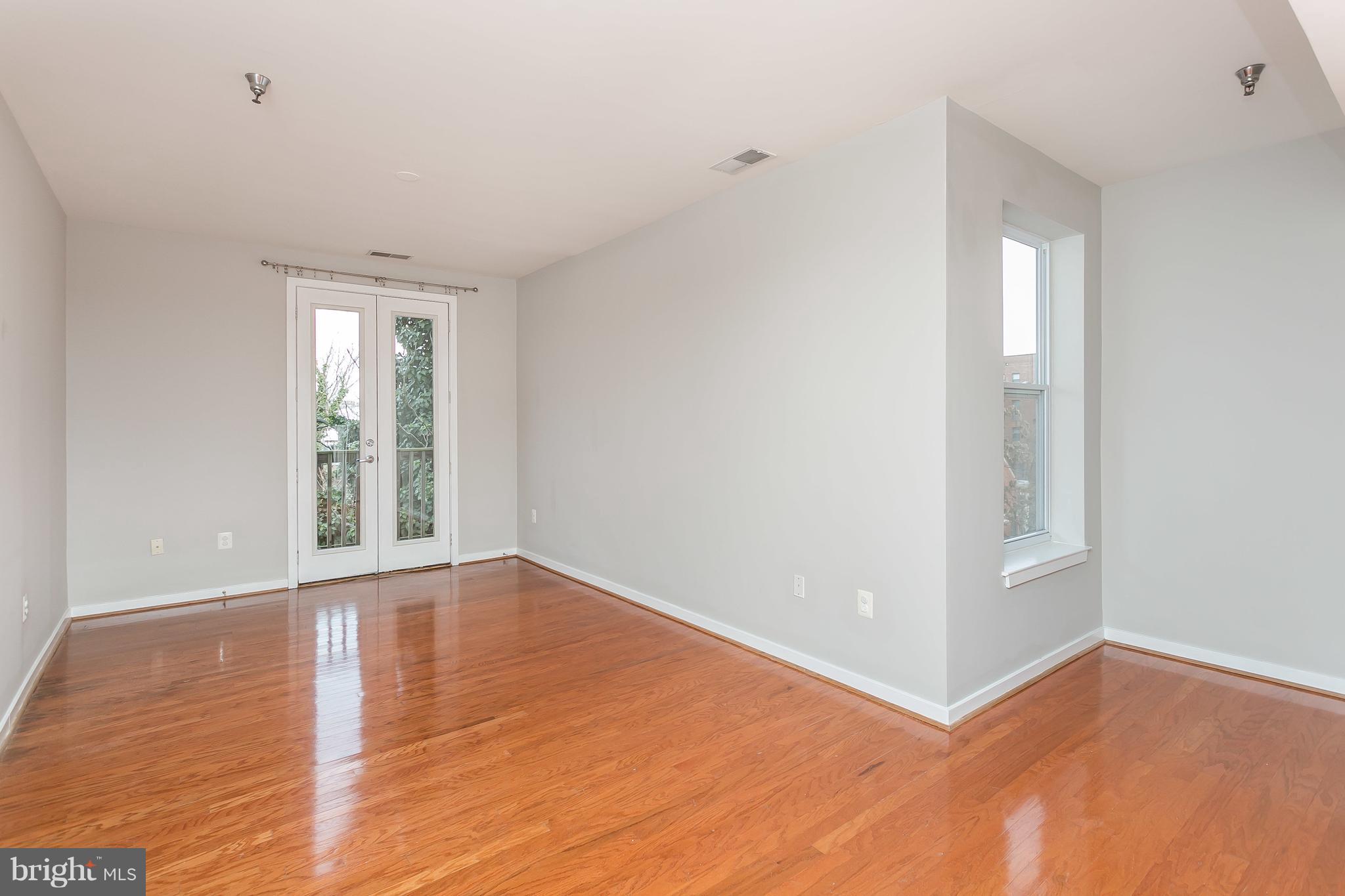 FELLS POINT HISTORIC DISTRICT - Residential Lease